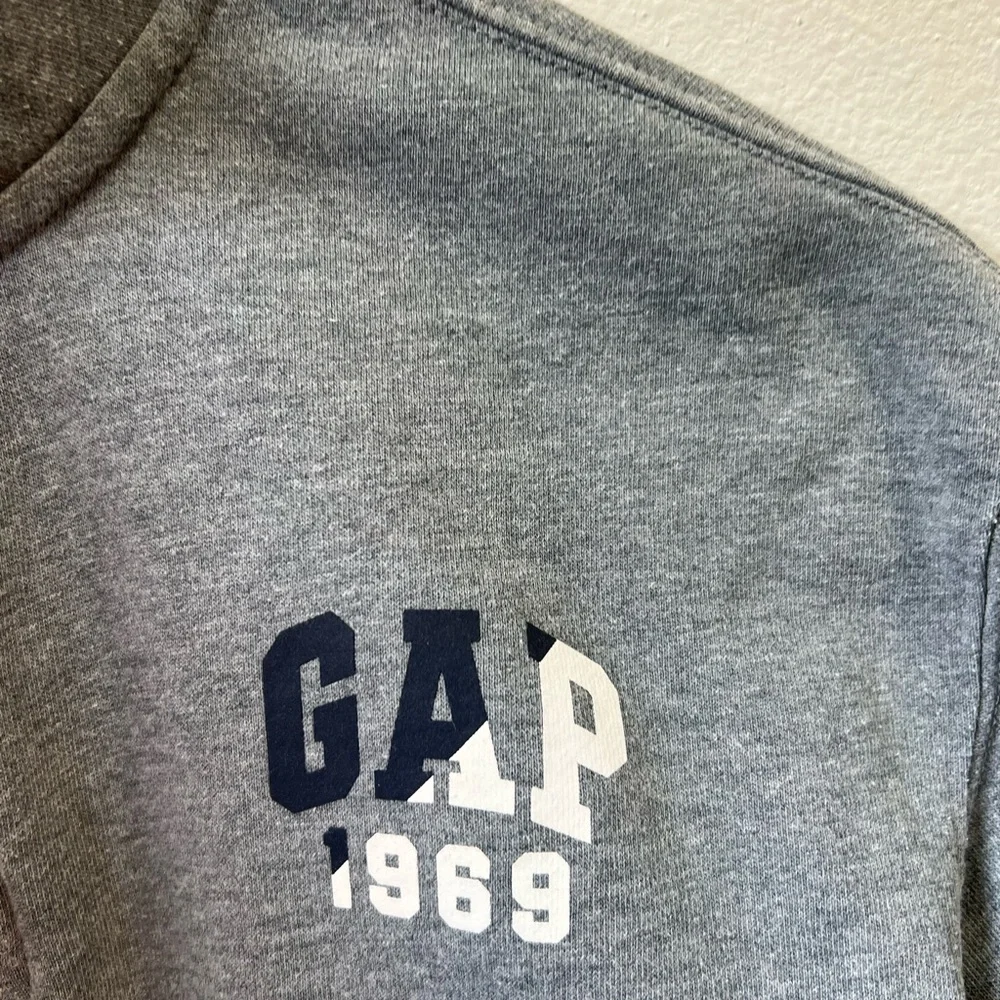 Boys Gap grey‎ quarter zip up sweater size M
